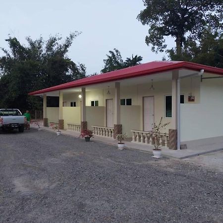 Margereth Cottage Kuala Penyu Exteriér fotografie